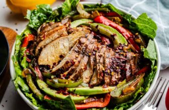 Skinny Chicken Fajita Salad
