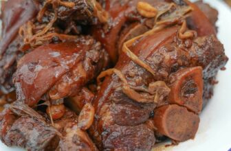 Pata Humba (Braised Pork Hocks)