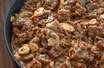 Garlic Pepper Beef in Mushroom Gravy